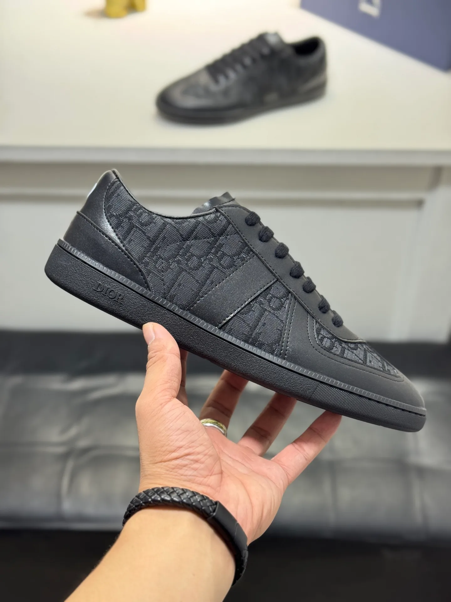 Men's Men's Shoes💰380【New Style】🎠🎠Dior🔍Top Purchasing Agency🇮🇹Di's hot style super popular sneakers are synchronized with the new product counters. The uppers are original Italian imported cowhide, the logo graphics are perfectly reproduced with complex craftsmanship necessary for fashionistas, and the imported soft sheepskin lining is Sole: The original sole is specially provided by the original factory. The exclusive movable molded sole is super comfortable. The original factory follows the order. 🔍🔍Multiple colors are available. You can enter and exit the counter at will. Welcome to compare. A must-have for trendy men. Code number: 38-44 (45 customized